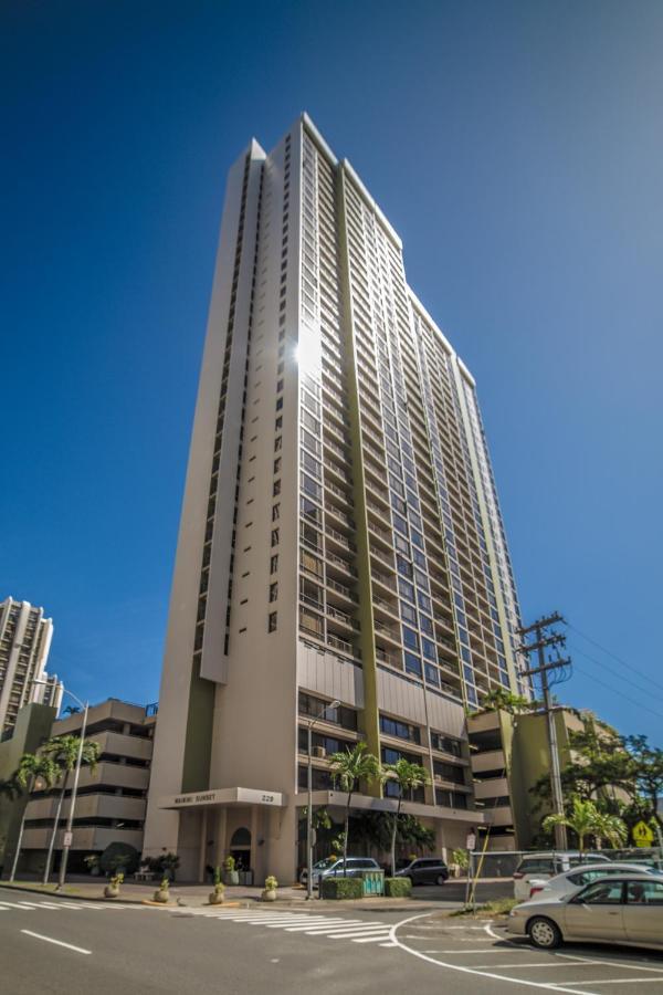 Ferienwohnung Beautiful Mountain View In Waikiki Sunset With Parking Honolulu Exterior foto